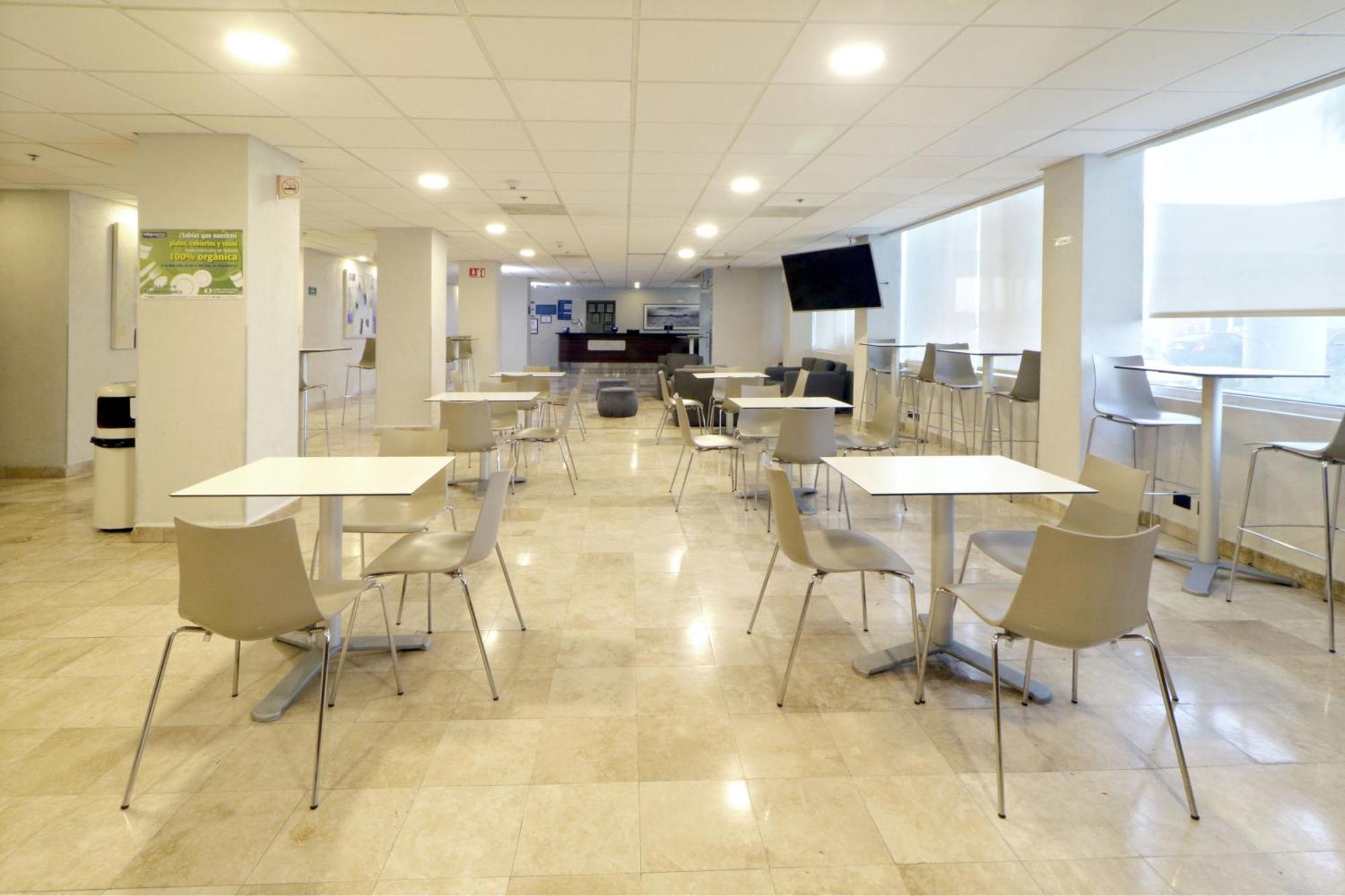 City Express By Marriott Ciudad Del Carmen Exterior photo