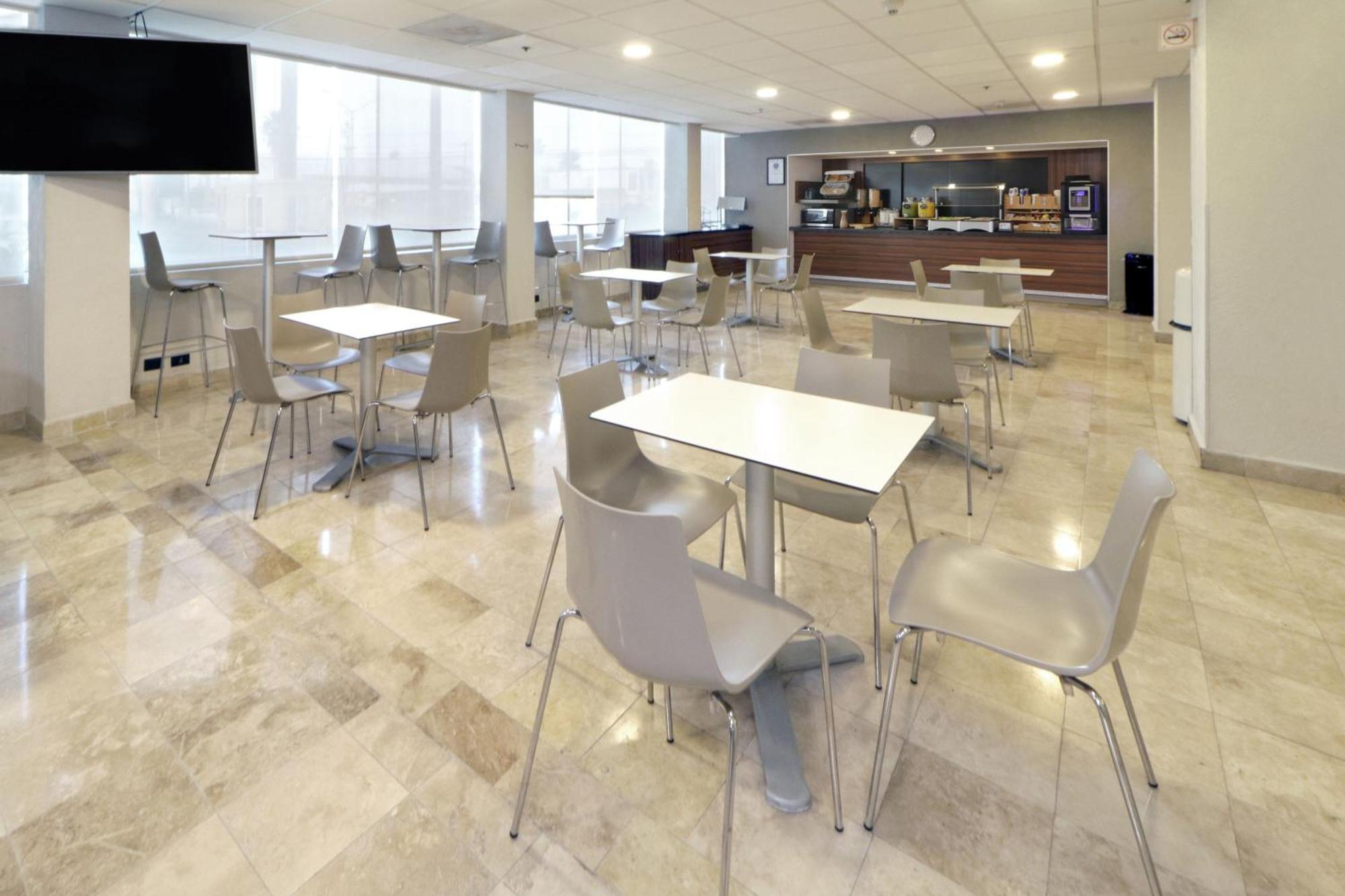 City Express By Marriott Ciudad Del Carmen Exterior photo