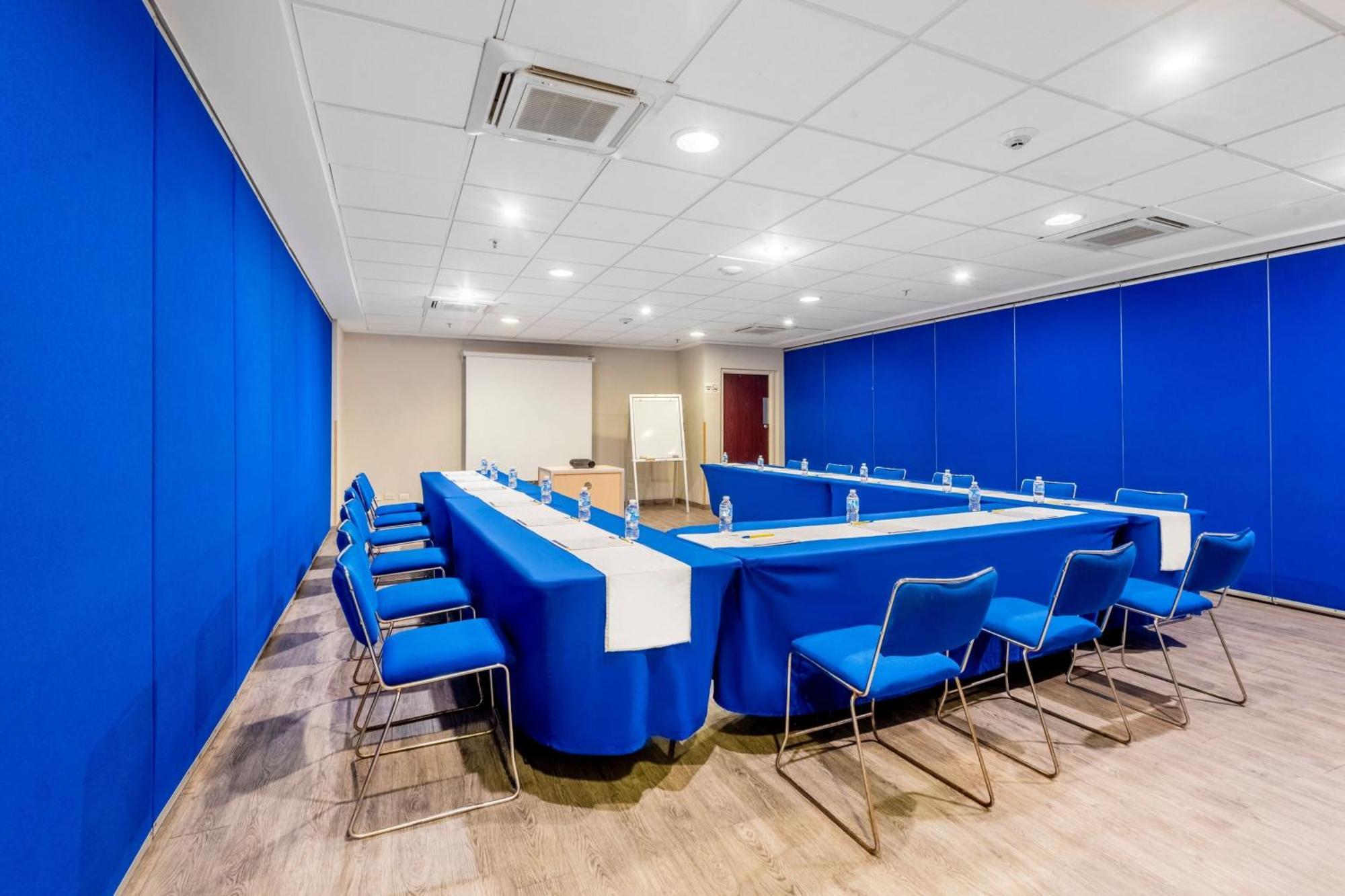 City Express By Marriott Ciudad Del Carmen Exterior photo