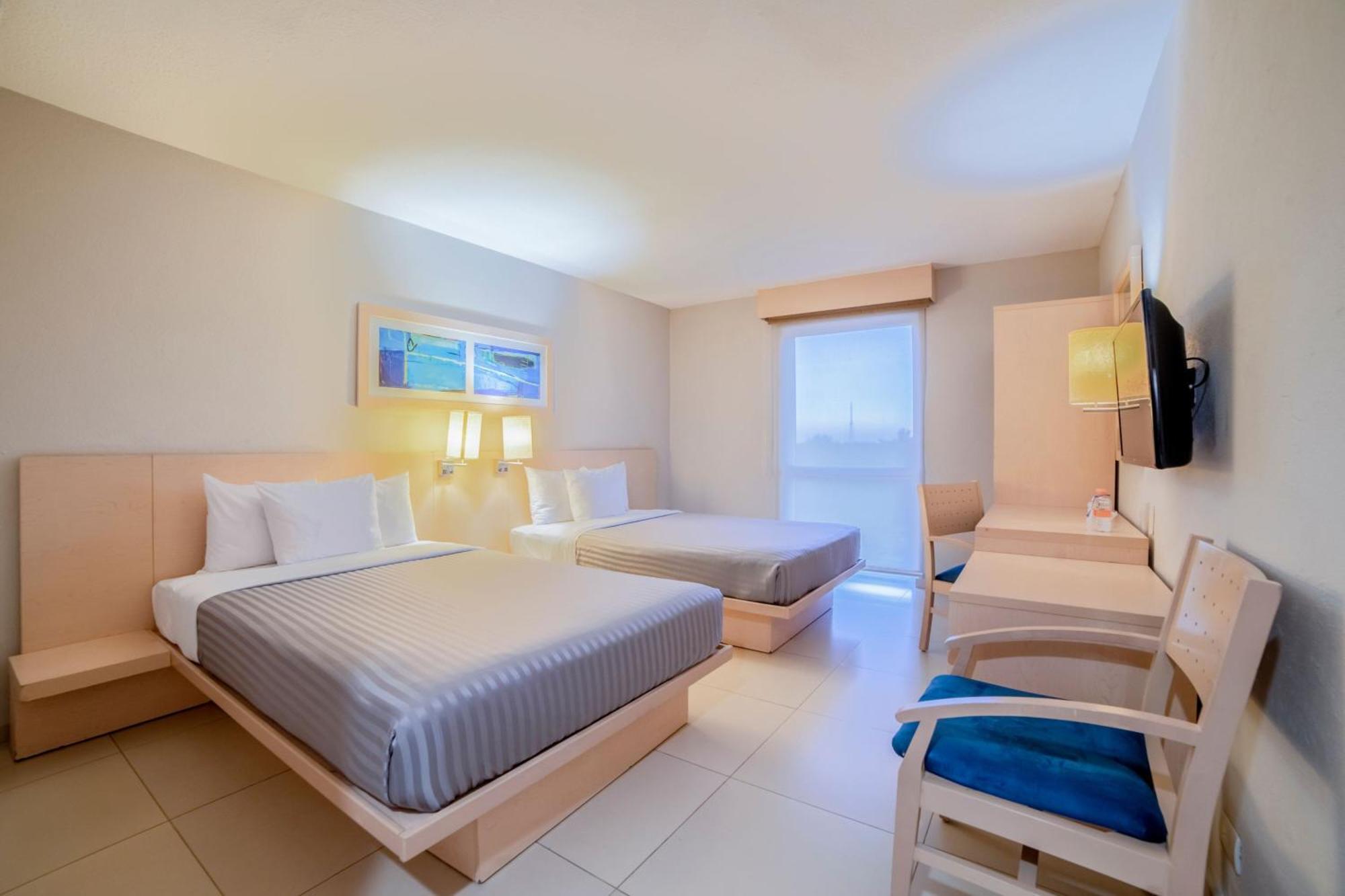 City Express By Marriott Ciudad Del Carmen Exterior photo